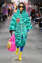 Load image into Gallery viewer, Green Embroidery Feather Down Cape Jacket