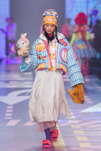 Load image into Gallery viewer, Hello Kitty x LEAFXIA Raglan Feather down Jacket